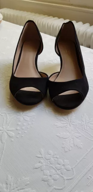 Carvela hotsell lovlier courts