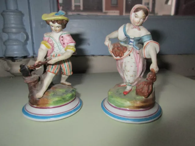 XIXe /  Paire de Sujets en Porcelaine . ancienne porcelaine . Couple bucheron
