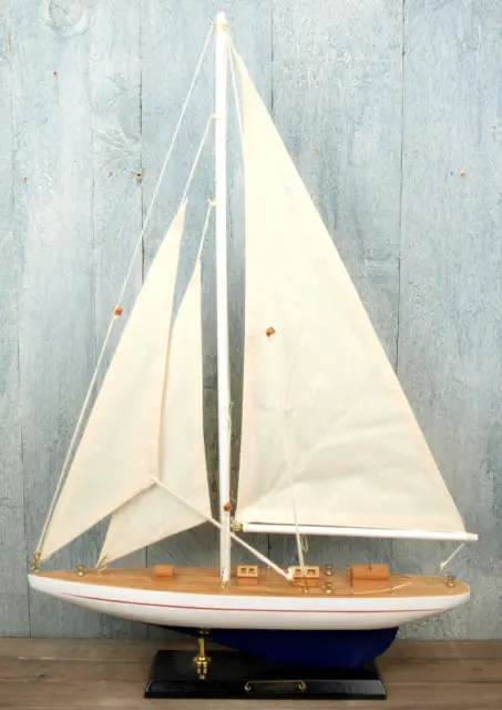 Deko Segelyacht Enterprise Boot 48 x 33cm Holz maritime Deko Fertigmodell Schiff