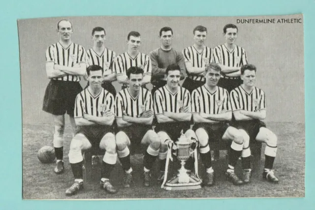 Football - D. C. Thomson  - Star Team Of 1961 -  Dunfermline  Athletic  -  1961