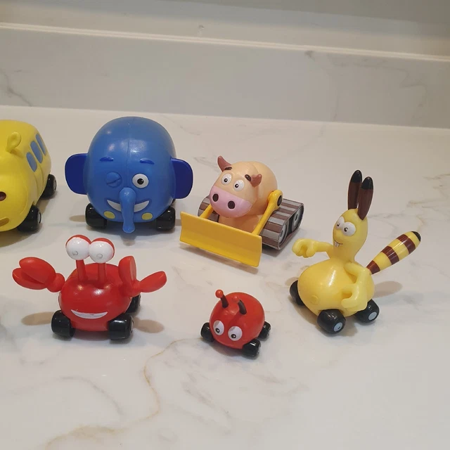 DISNEY JUNGLE JUNCTION Figure Bundle Taxicrab Hippobus Miss Jolly £40. ...