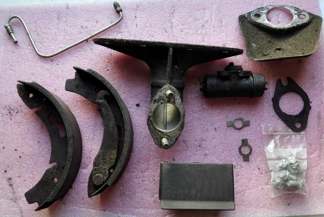 Posten Wartburg Trabant Barkas 353 311 312 B1000 Bremsbacken Aschenbecher Teile