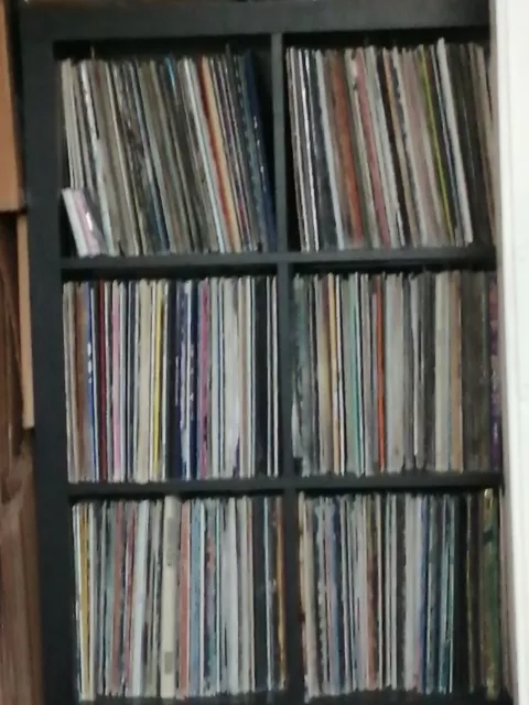 Ein sinnloses Schallplatten=Vinyl-Paket(=35 Stück  - Nur Müll ! keine Liste !