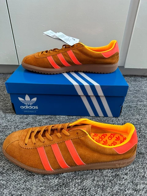 Adidas bermuda hot sale orange