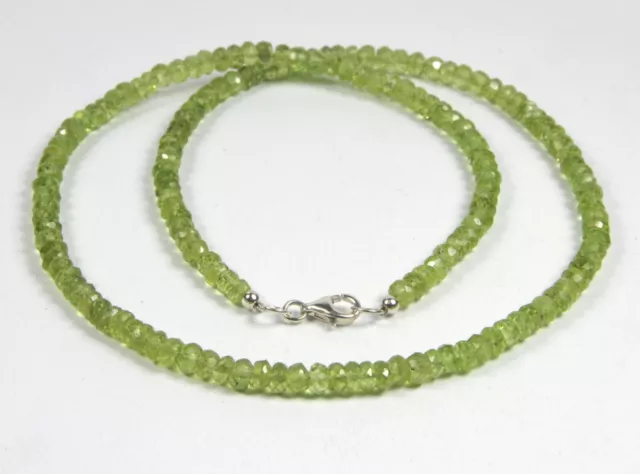 Facettierte Peridot-Kette (auch Chrysolith oder Olivin) mit Silber-Schließe