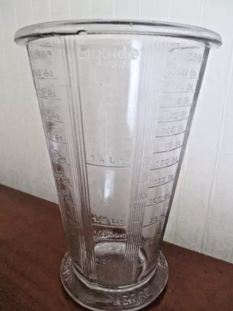 Ancien Verre Mesureur Gradué Mougin Modèle Déposé Verre Epais Cuisine Sucre..etc