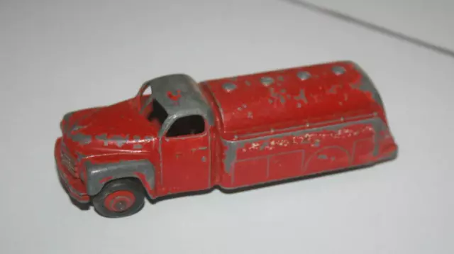 Dinky Toys - Camion Tanker - Miniature ancienne ( à restaurer )