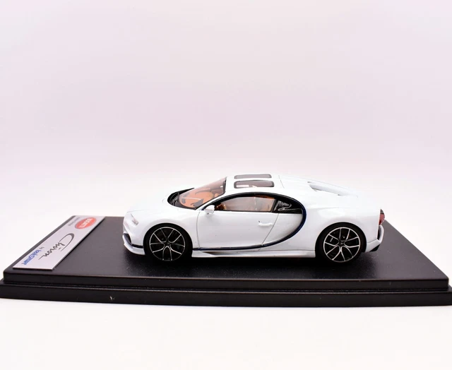 Bugatti Divo Rouge 1:18 - Voiture Miniature de Collection (Neuf avec