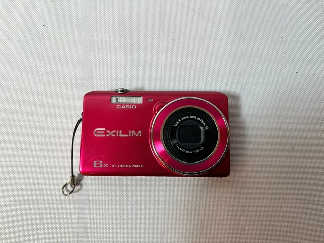 【美品】CASIO EXILIM EX-ZS26　レッド② Amazon | CASIO デジタルカメラ EXILIM EX-ZS26RD 広角26mm 光学