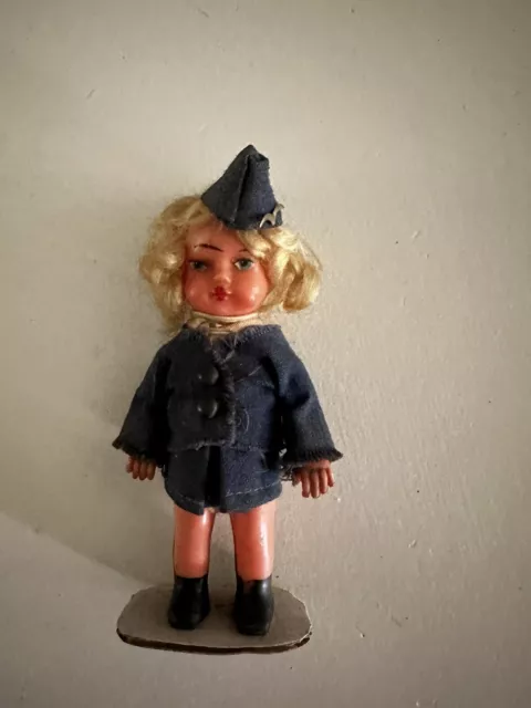 Ancienne poupée miniature hôtesse de l’air , 10 cm Vintage, très rare.