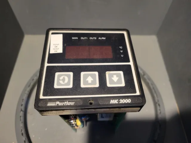 Partlow MIC 2000 Process Controller, Model 2131121EB