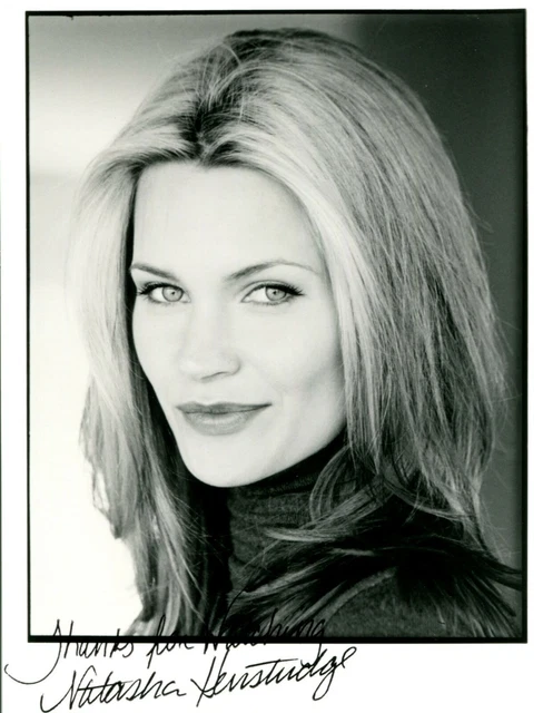 PHOTO ORIGINALE SIGNATURE preprint de l'actrice NATASHA HENSTRIDGE