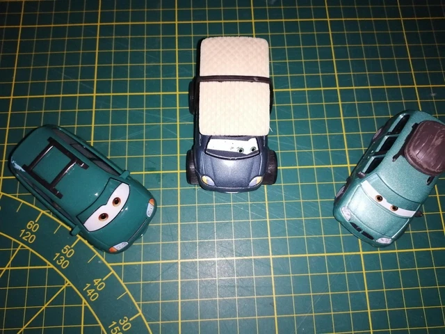 1 lot de  voitures cars disney pixar  mattel metal  d occasion