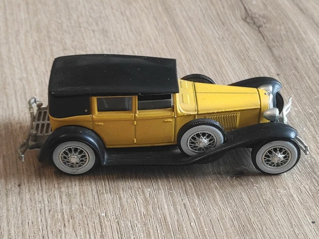 Jouet ancien voiture à pédales fiat 1930