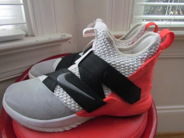 nike lebron soldier xii boys basketball shoe