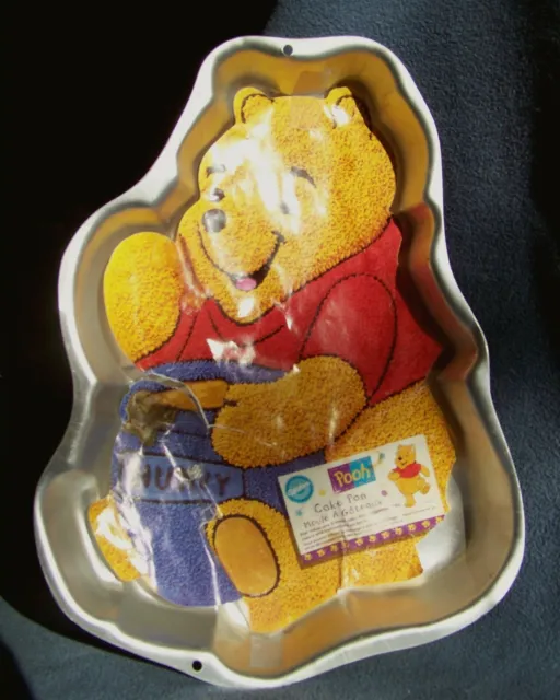 Wilton – Winnie the Pooh - Cake Pan – 2105-3000 - Aluminum - New