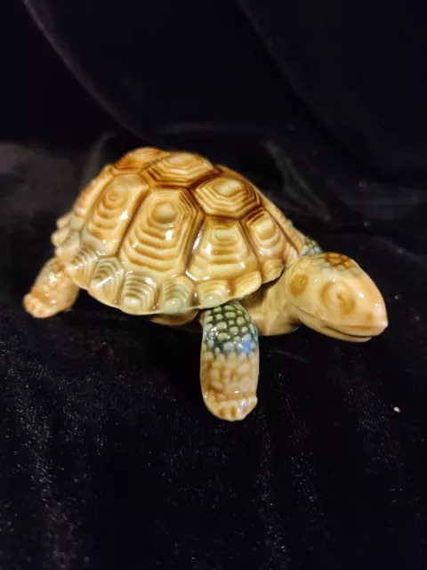 Vintage Wade Porcelain Turtle Tortoise Lidded Trinket Box 4"