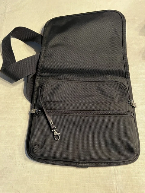 Men's Tumi Alpha Ballistic crossbody bag, Preowned, EUC 3
