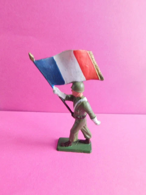Soldat De Plomb Anglais 60mm - Armée Britannique Défilé Avec Mascotte - Vintage