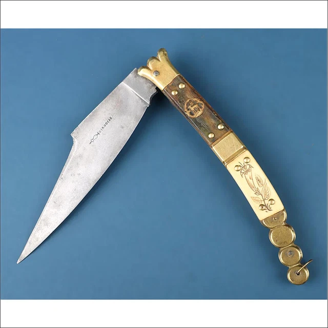 Antique Navaja or Pocketknife Girodias. 11.18 in. Thiers, France, 19th Century