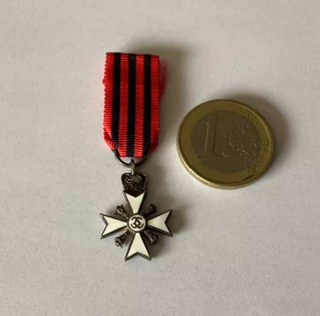 Réduction De Médaille Militaire Étrangère À Identifier