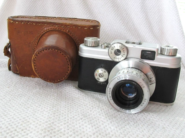 Argus C-Forty Four Rangefinder Film Camera w/ 50mm f2.8 Cintagon Lens untested
