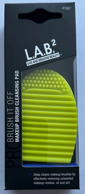L.A.B.2 Brush It Off Cepillo de Maquillaje Cepillo Almohadilla Limpiadora - TOTALMENTE NUEVA
