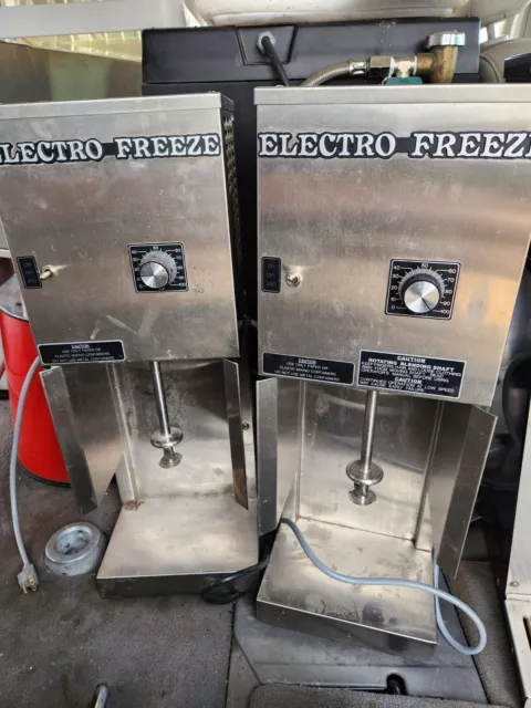 H.C. DUKE & SONS Electro Freeze Ice Cream Mixer Blizzard Machine BM3 Tested Good