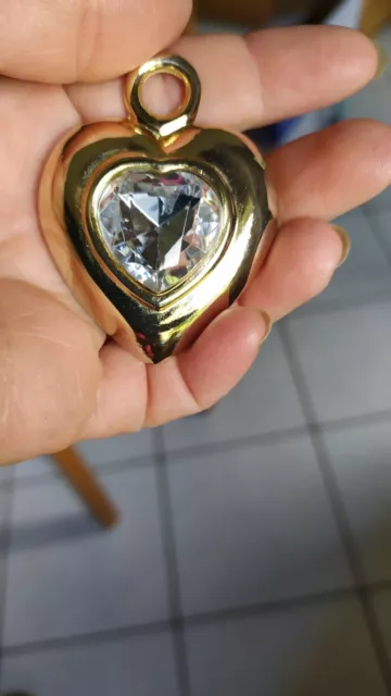 Grand Pendentif Coeur En Métal Doré Marque Desmazieres.