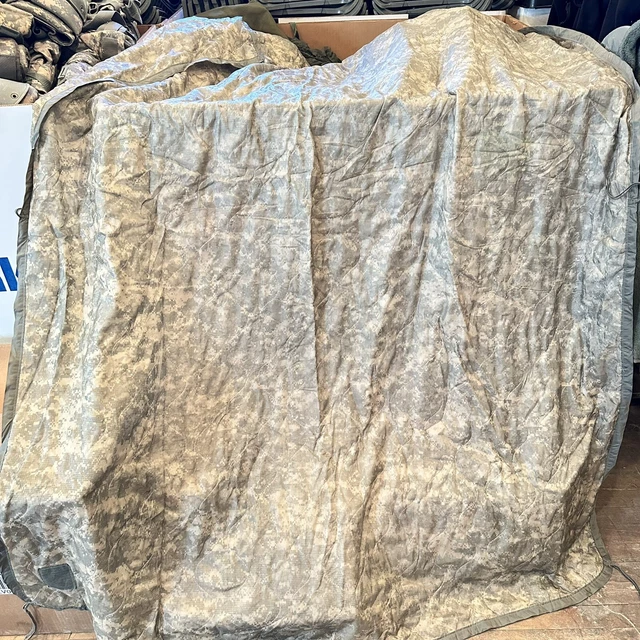 US Military USGI Army ACU UCP Digital Wet Weather Poncho Liner Woobie Blanket US Military USGI Army ACU UCP Digital Wet Weather Poncho Liner Woobie Blanket