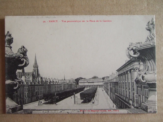 Cpa Nancy (54) Vue Panoramique Sur La Place De La Carriere. Magasins Reunis.