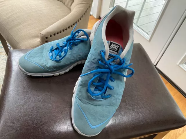 Nike Training Free Fit 2 women’s Size 8.5 Athletic Shoe Blue