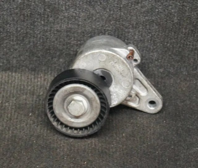 Tendeur de courroie d'alternateur diesel Audi A3 Berline 2.0TDi04L903315A 8V