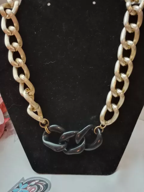 Estate Gold Tone Large Chain Link & Black Link Vogue Fashion Necklace JE51