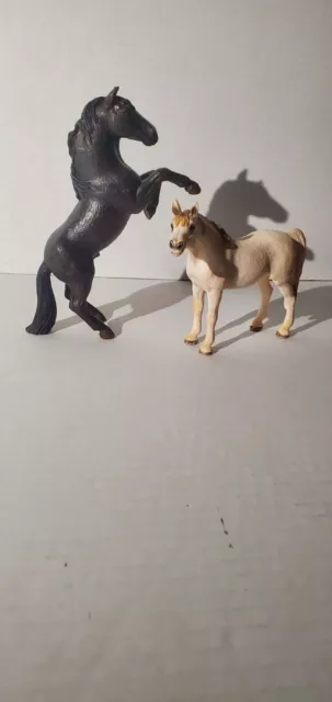 Schleich Germany Rearing Black Mustang Stallion 2006 and 2007 white horse lot 2