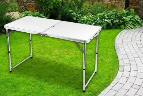 Table pliante robuste 4 pieds portable en plastique jardin camping fête restauration Royaume-Uni 3