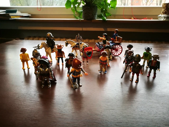 Playmobil: Großes Teile-Konvolut Figuren, Western, Burg, Kutsche (ca. 7 kg)