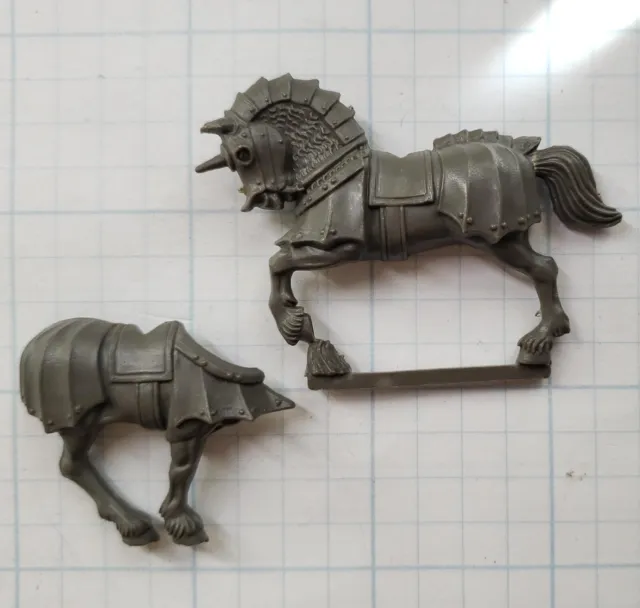 Warhammer Fantasy Empire Bits Plastic Barded Horse Lot H2