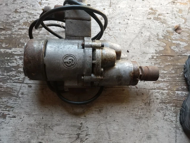 Aluminum Cased Boiler Pipe Roll Motor made by Chicago Pneumatic Local Only Aluminum Cased Boiler Pipe Roll Motor made by Chicago Pneumatic Local Only