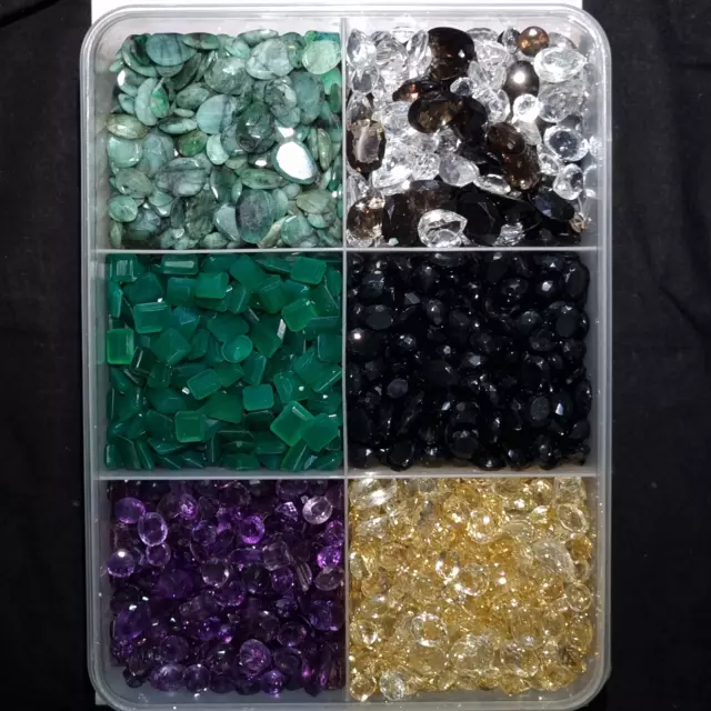 Emerald, Amethyst, Green & Black Onyx, Crystal, Smoky Mix 250 Ct Without box G76