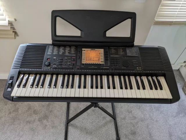 Yamaha PSR530 Keyboard Synthesizer Workstation PSR 530. Read Description.