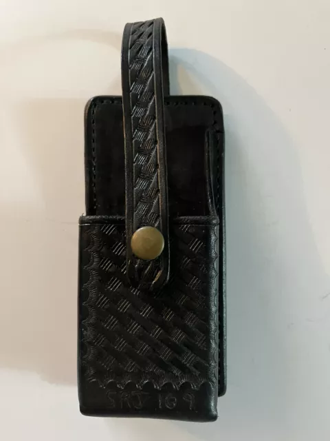 Vintage 🇺🇸 Police Issue Leather Walkie-Talkie Holder Clip On Belt Style Lqqk