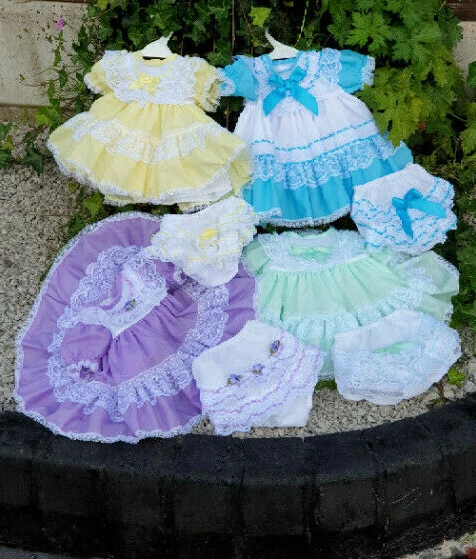 Abito tradizionale a rete per bambine DREAM e set di mutandine frilly o bambole rinate