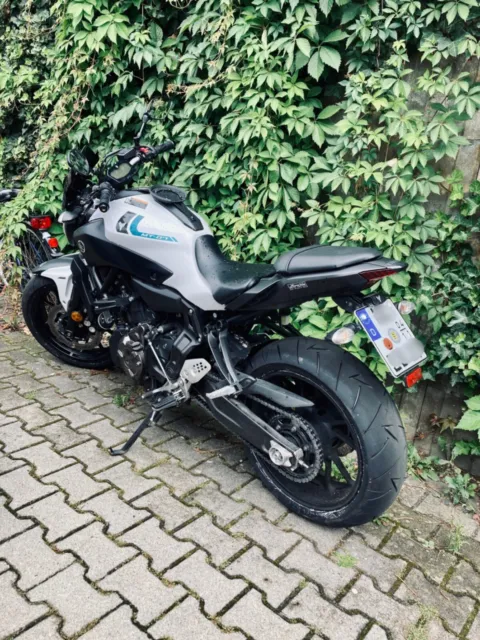 Motorrad Yamaha MT07 2016
