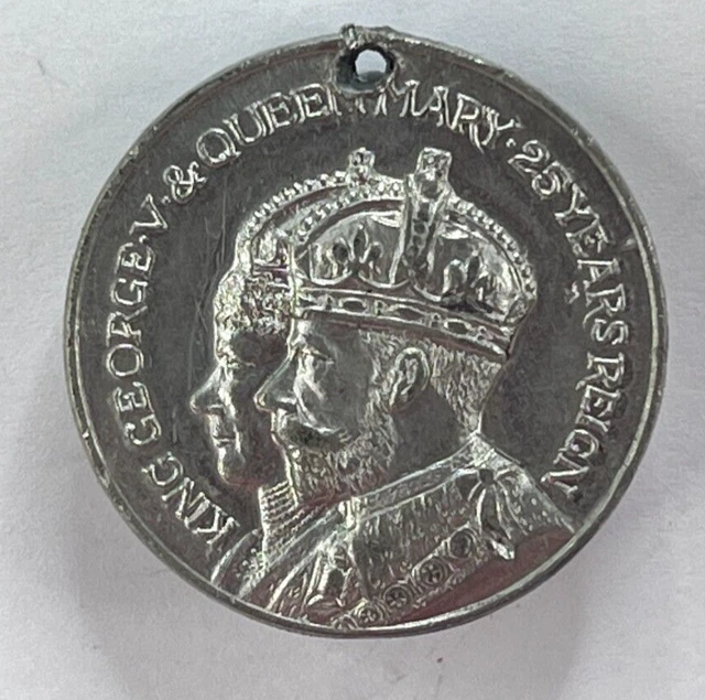 1935 King George V Silver Jubilee Medal issued By Leigh Council pewter 32 mm dia