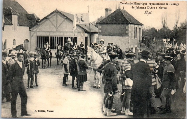 58 NEVERS - cavalcade historique, jehanne d'arc
