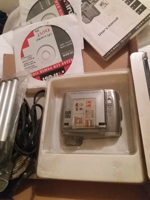 622AV LCD Power video new in the box + stand &leads, illustration book+CD incl