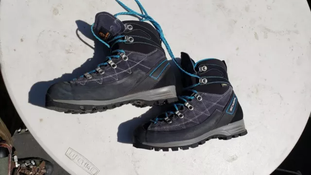 Boots Backpacking Hiking Womens 6.5, Mens 5.5, Scarpa R-Evo Pro Model, Gore Tex