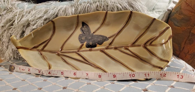 Vtg ceramic tan/lgt brown & hints of green leaf dish marked Mayco 08 w butterfly
