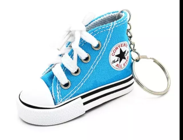 Chuck taylor on sale sneaker keychain